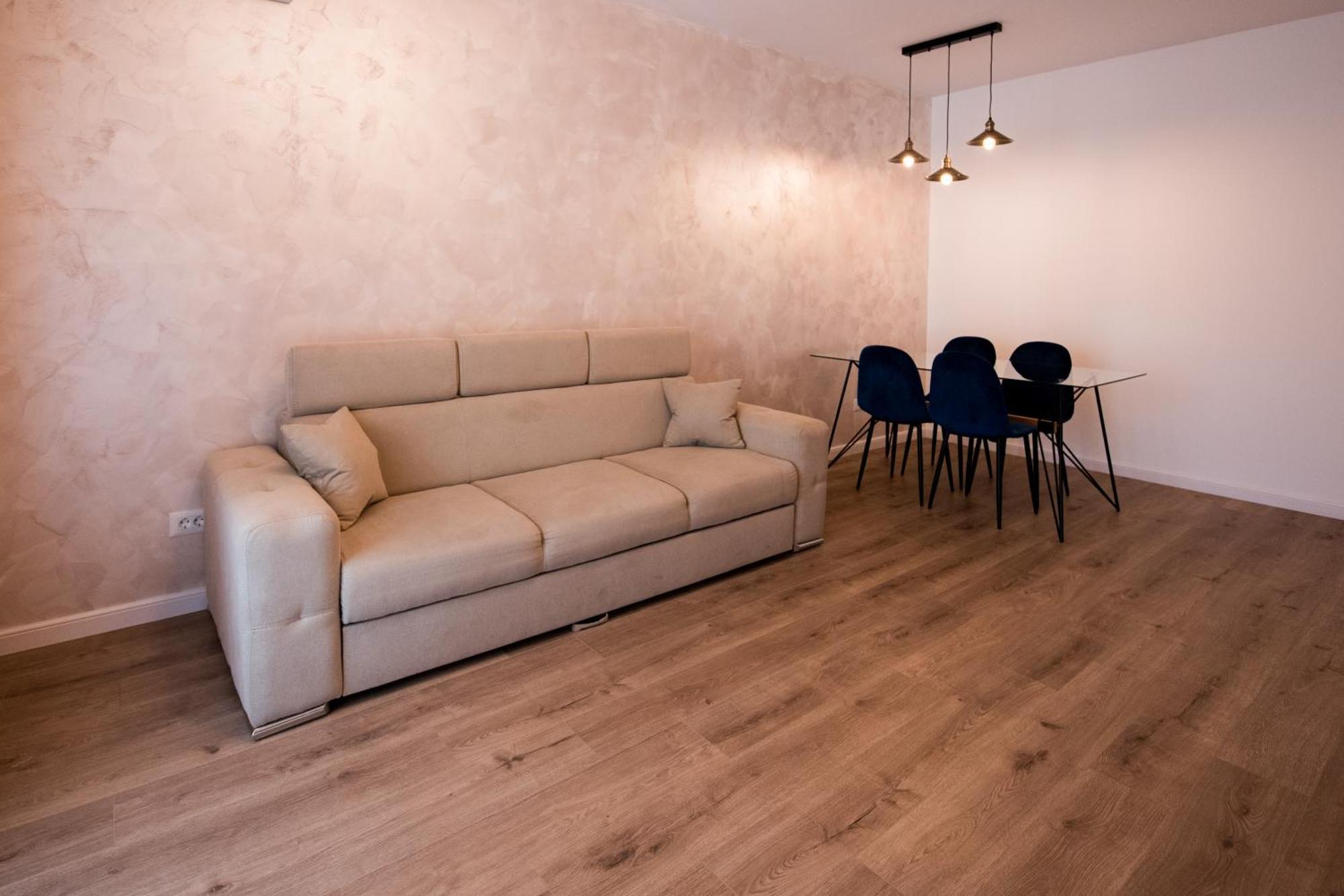 Smart Concept Living Plaza Apartment บูคาเรสต์ ภายนอก รูปภาพ